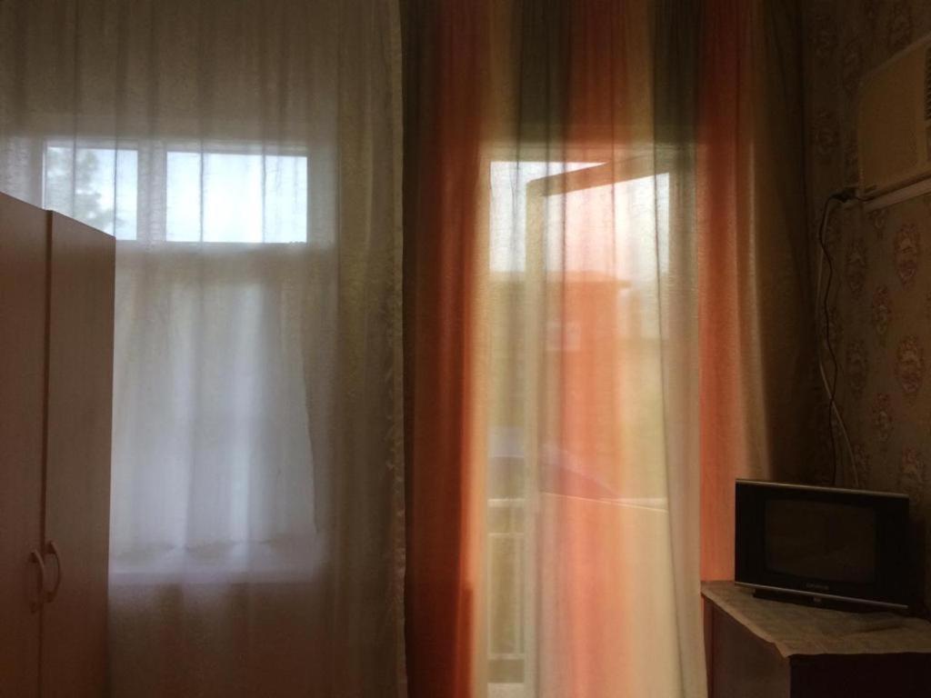 Гостевой Дом У Левы Hotel Gagra Eksteriør billede