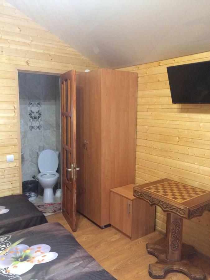 Гостевой Дом У Левы Hotel Gagra Eksteriør billede