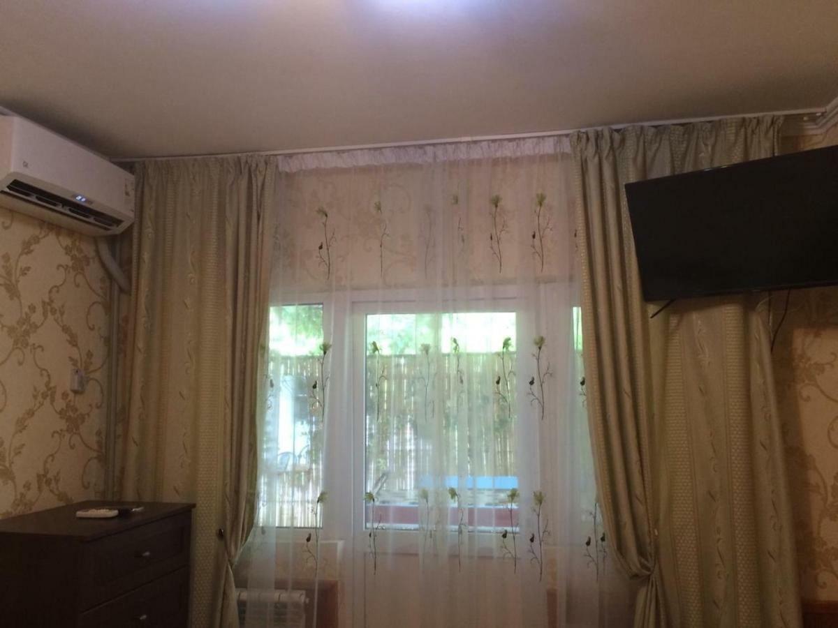Гостевой Дом У Левы Hotel Gagra Eksteriør billede